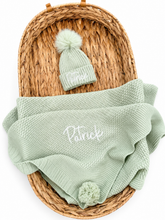 Load image into Gallery viewer, Hat and blanket set
